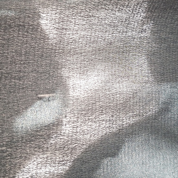 H&M Conscious Flowy Emerald Green Sleeveless Blouse - Picture 13 of 13